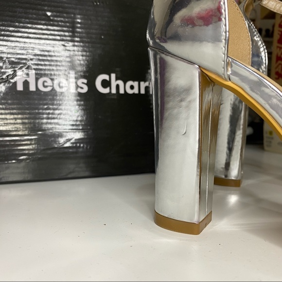 Heels Charm Silver - Picture 4 of 5